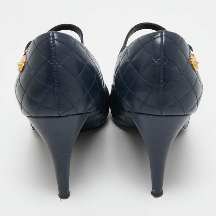Pre Owned Chanel Navy Blue/Black Leather CC Mary Jane Pumps Size 37.5
