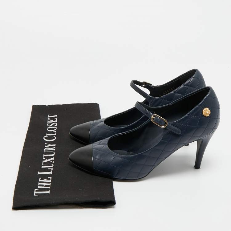 Pre Owned Chanel Navy Blue/Black Leather CC Mary Jane Pumps Size 37.5