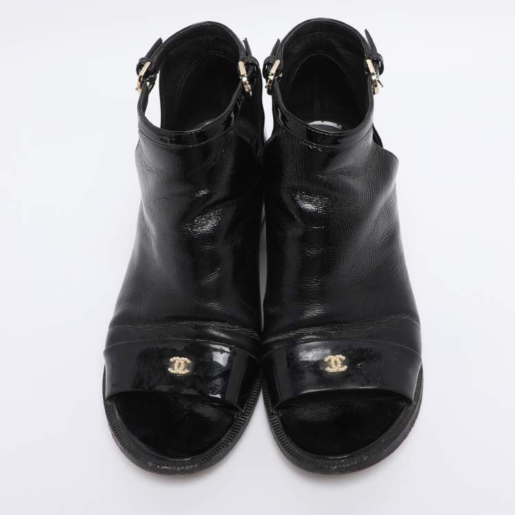 Pre Owned Chanel Black Patent Leather Pearl CC Ankle Strap Sandals Size 36