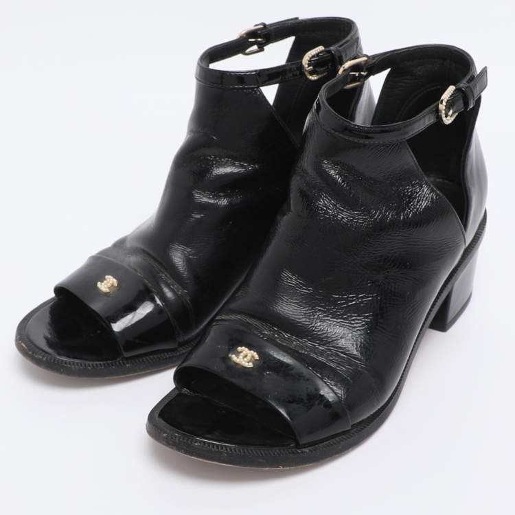 Pre Owned Chanel Black Patent Leather Pearl CC Ankle Strap Sandals Size 36