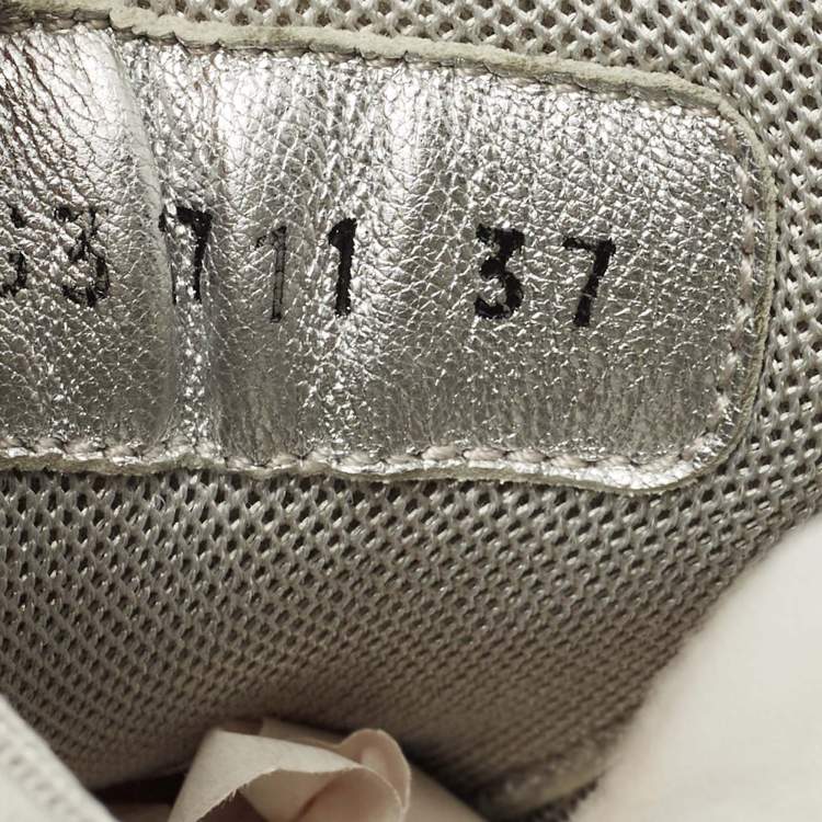 Pre Owned Chanel Silver Leather CC Low Top Sneakers Size 37