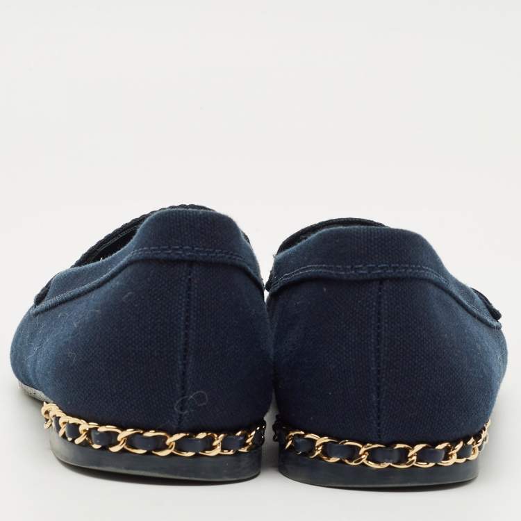 Pre Owned Chanel Navy Blue Denim CC Chain CC Slip On Loafers Size 38.5