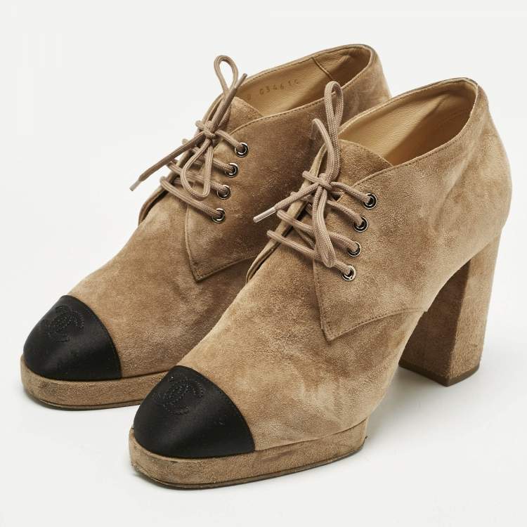 Pre Owned Chanel Beige/Black Suede Cap Toe Platform Ankle Boots Size 40.5