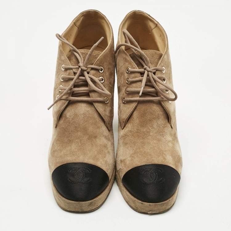 Pre Owned Chanel Beige/Black Suede Cap Toe Platform Ankle Boots Size 40.5