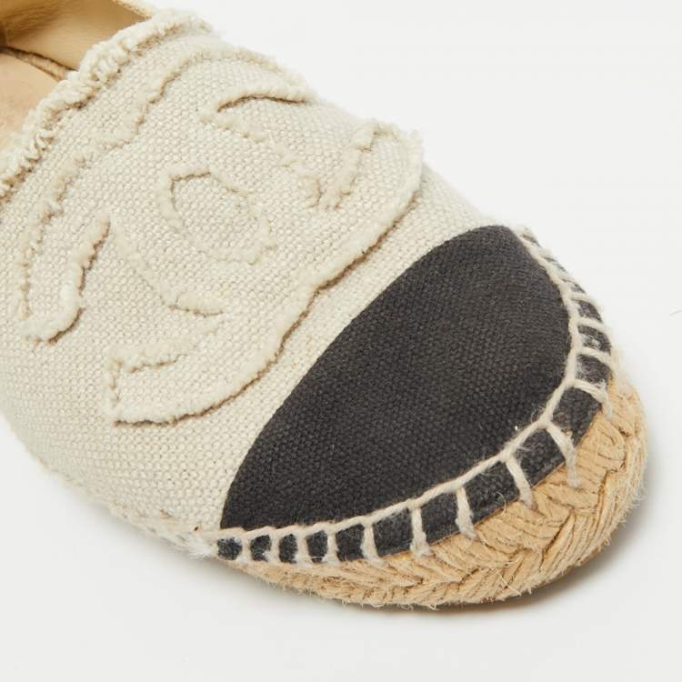 Pre Owned Chanel Grey/Black Canvas CC Cap Toe Espadrille Flats Size 36