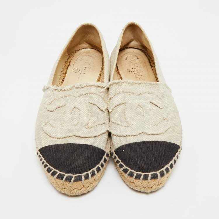 Pre Owned Chanel Grey/Black Canvas CC Cap Toe Espadrille Flats Size 36