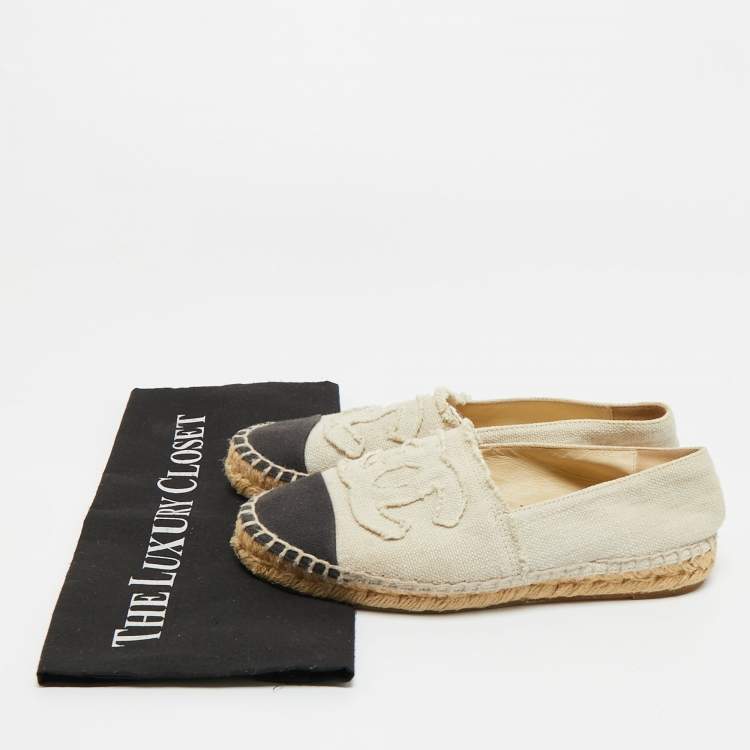 Pre Owned Chanel Grey/Black Canvas CC Cap Toe Espadrille Flats Size 36