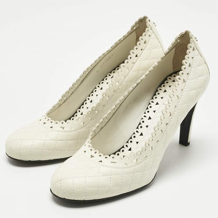 Pre Owned Chanel White Quilted Laser Cut Leather Round Toe Pumps Size 40