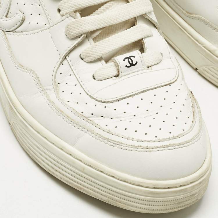 Pre Owned Chanel White Perforated Leather CC Low Top Sneakers Size 39