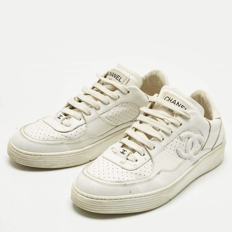 Pre Owned Chanel White Perforated Leather CC Low Top Sneakers Size 39