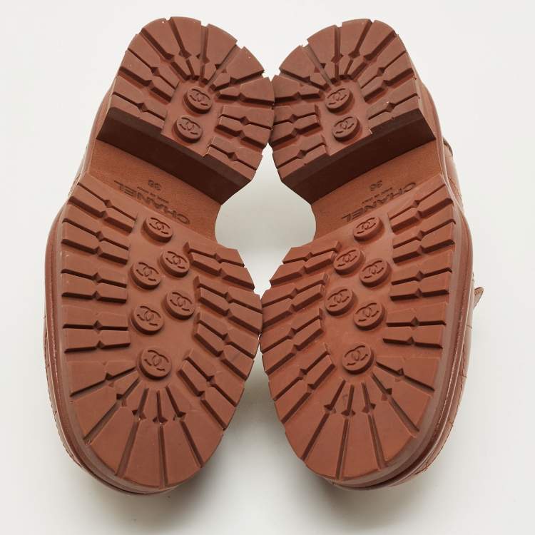 Pre Owned Chanel Brown Leather CC Loafers Size 36