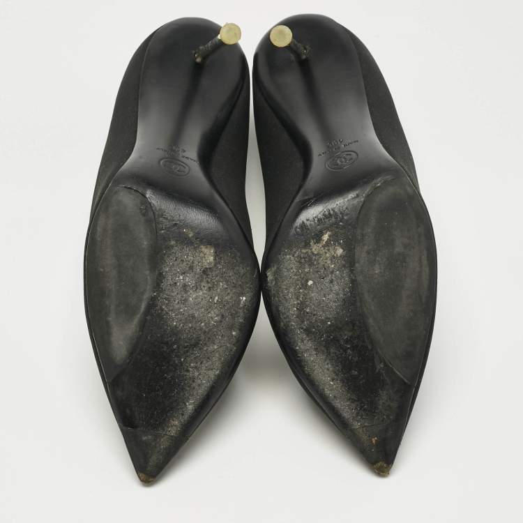 Pre Owned Chanel Black Satin Pointed Toe Pumps Size 40