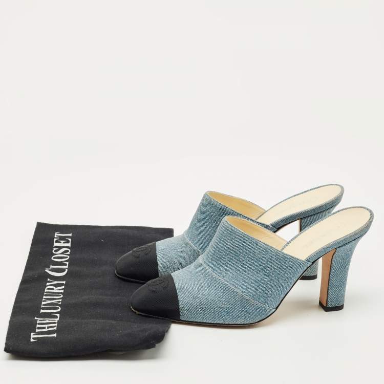 Pre Owned Chanel Blue/Black Denim and Fabric CC Cap Toe Mules Size 36