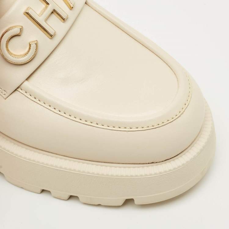 Pre Owned Chanel Cream Leather Logo Slip On Loafers Size 36.5