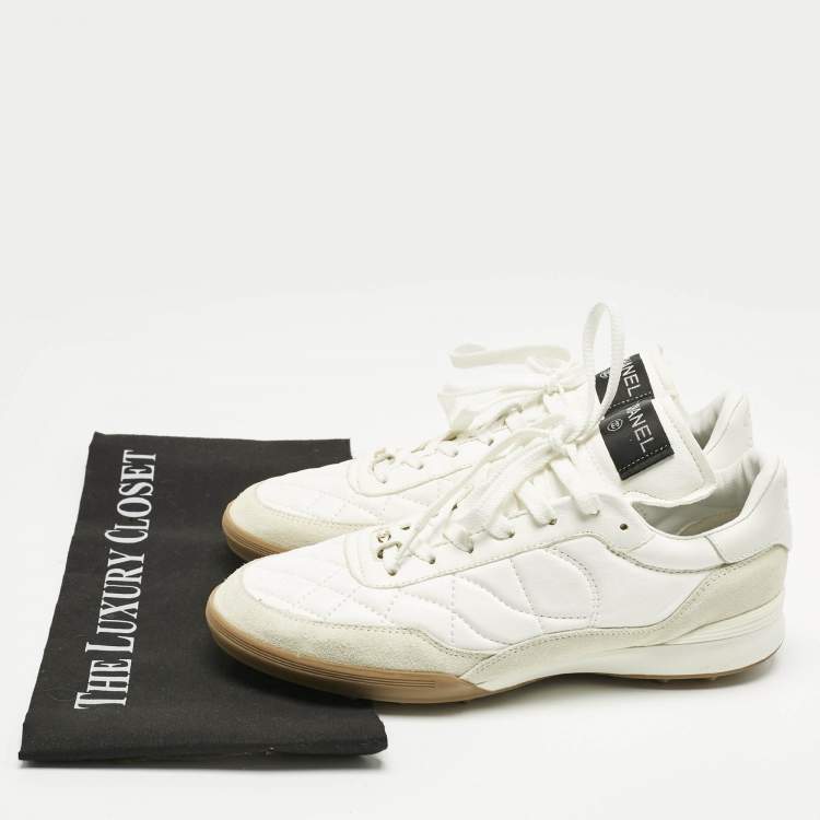 Pre Owned Chanel White/Grey Perforated Leather and Suede CC Low Top Sneakers Size 39