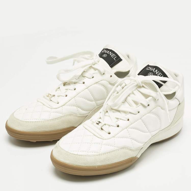 Pre Owned Chanel White/Grey Perforated Leather and Suede CC Low Top Sneakers Size 39