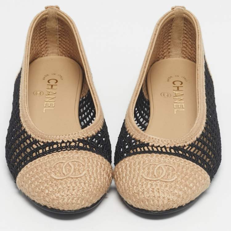 Pre Owned Chanel Beige/Black Knit Fabric and  Mesh CC Ballet Flats Size 38