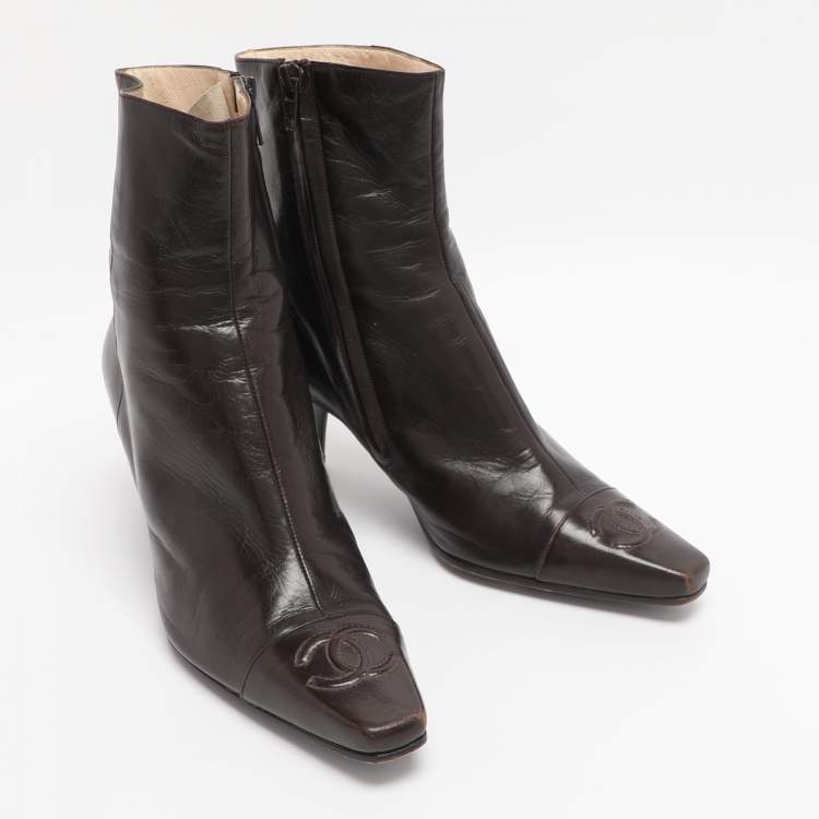Pre Owned Chanel Brown Leather Vintage CC Mid Calf Boots Size 39