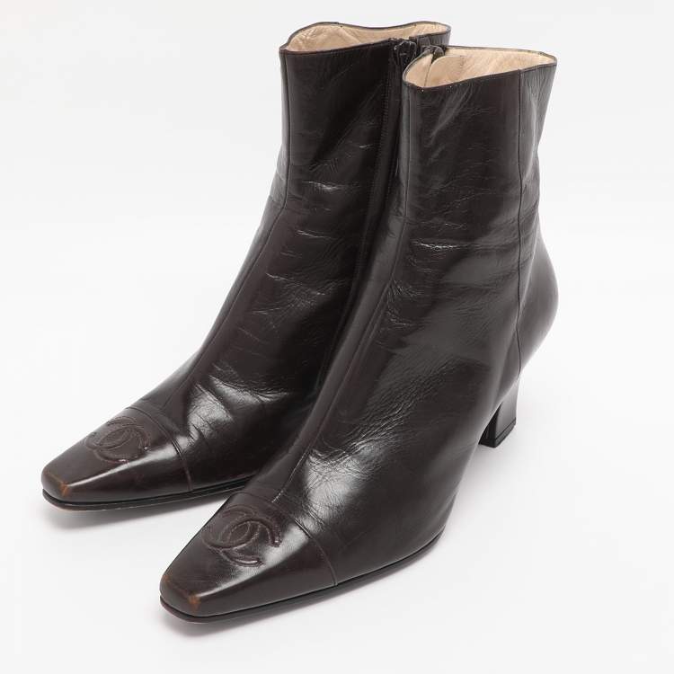 Pre Owned Chanel Brown Leather Vintage CC Mid Calf Boots Size 39