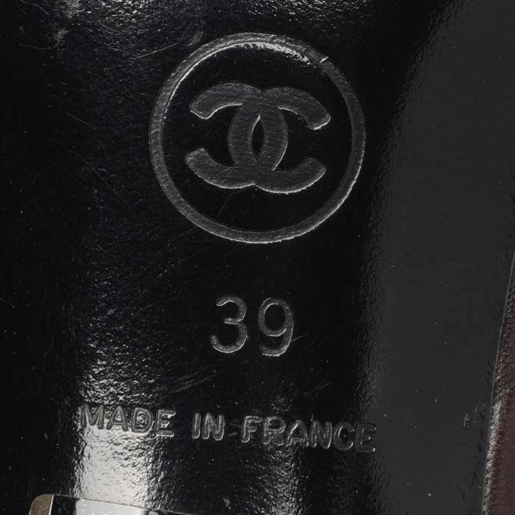 Pre Owned Chanel Brown Leather Vintage CC Mid Calf Boots Size 39