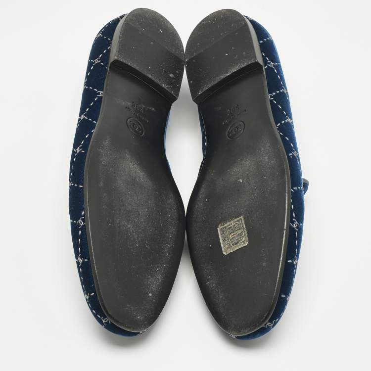 Pre Owned Chanel Blue Quilted Velvet CC Smoking Slippers Size 39