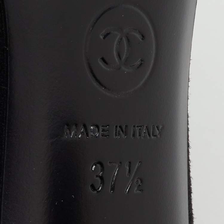 Pre Owned Chanel Black Suede CC Cap Toe Pumps Size 37.5