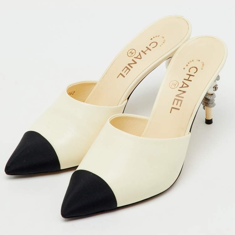 Pre Owned Chanel Cream/Black Leather and Canvas CC Faux Pearl Embellished Heel Mules Size 38