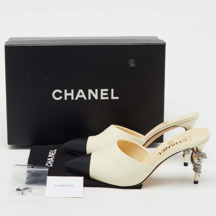 Pre Owned Chanel Cream/Black Leather and Canvas CC Faux Pearl Embellished Heel Mules Size 38