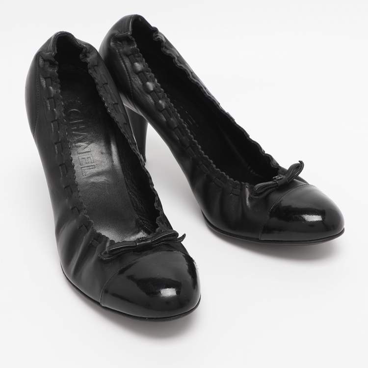 Pre Owned Chanel Black Leather Bow Pumps Size 38.5