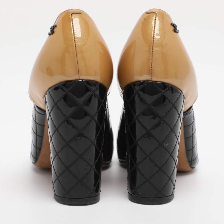 Pre Owned Chanel Black/Beige Quilted Patent Leather CC Pumps Size 36