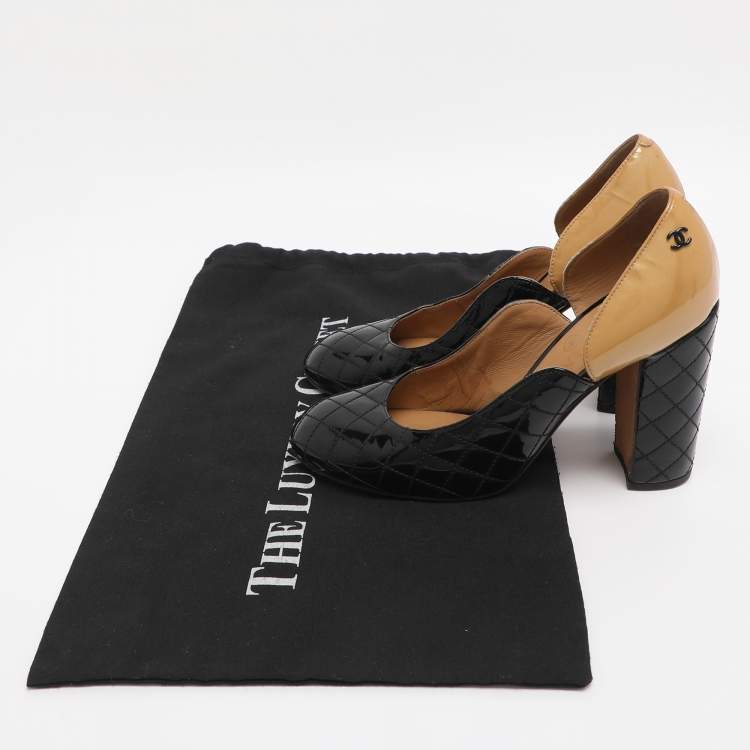 Pre Owned Chanel Black/Beige Quilted Patent Leather CC Pumps Size 36