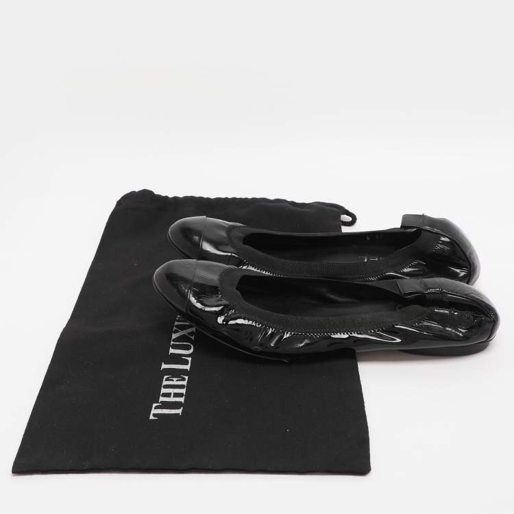 Pre Owned Chanel Black CC Ballet Flats Size 40