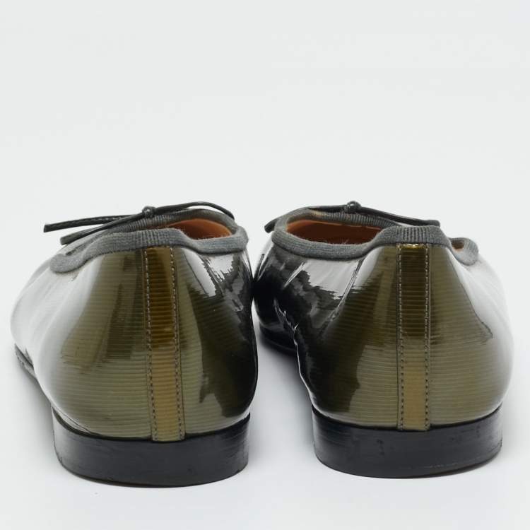 Pre Owned Chanel Green Patent Leather CC Cap Toe Bow Ballet Flats Size 41