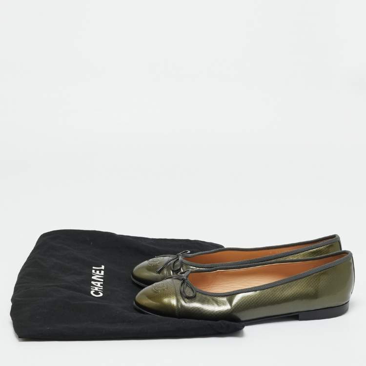 Pre Owned Chanel Green Patent Leather CC Cap Toe Bow Ballet Flats Size 41