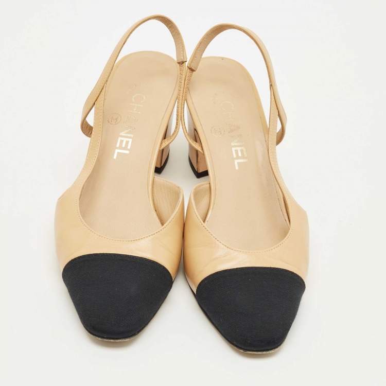 Pre Owned Chanel Cream/Black Canvas and Leather CC Slingback Pumps Size 37.5