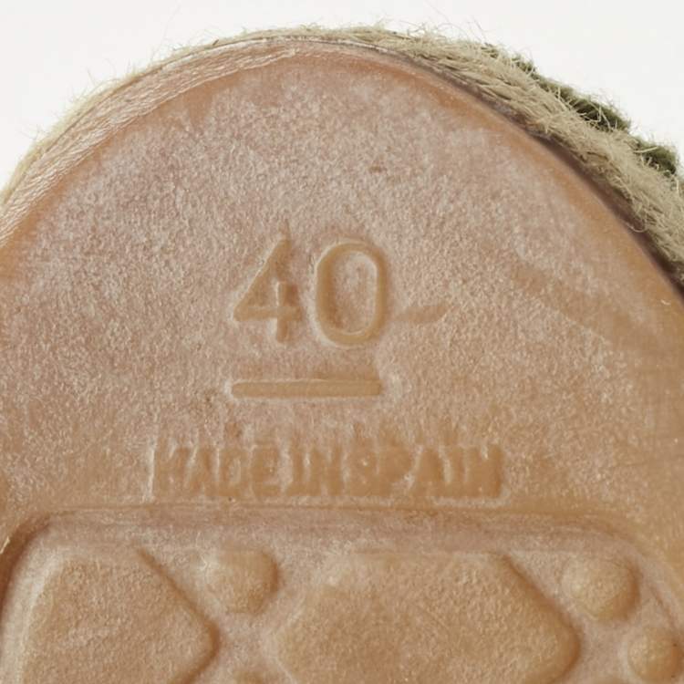 Pre Owned  Chanel Green Canvas CC Cap Toe Espadrille Flats Size 40