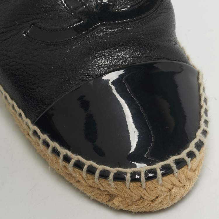 Pre Owned Chanel Black Patent and Leather CC Espadrille Mules Size 38