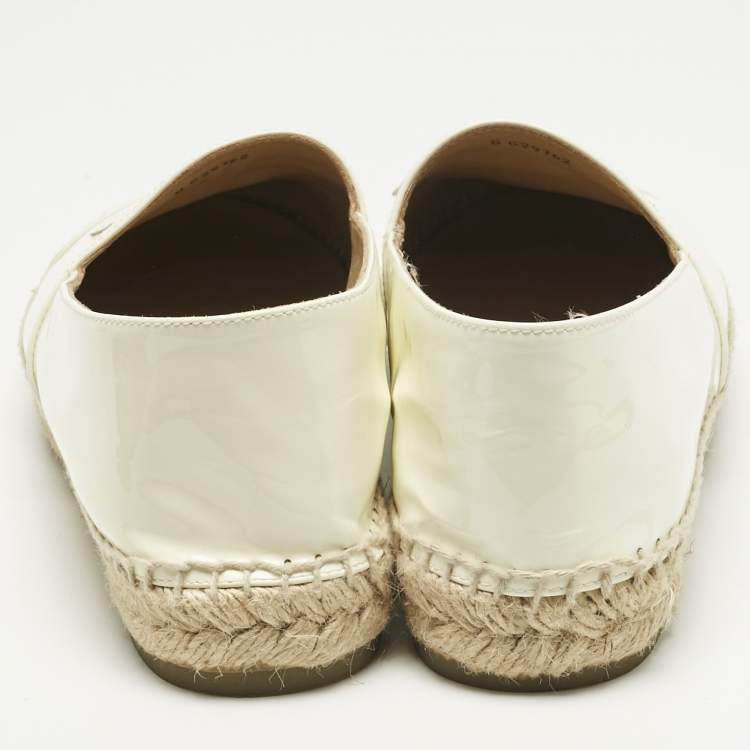 Pre Owned Chanel White Patent Leather CC Espadrille Flats Size 38