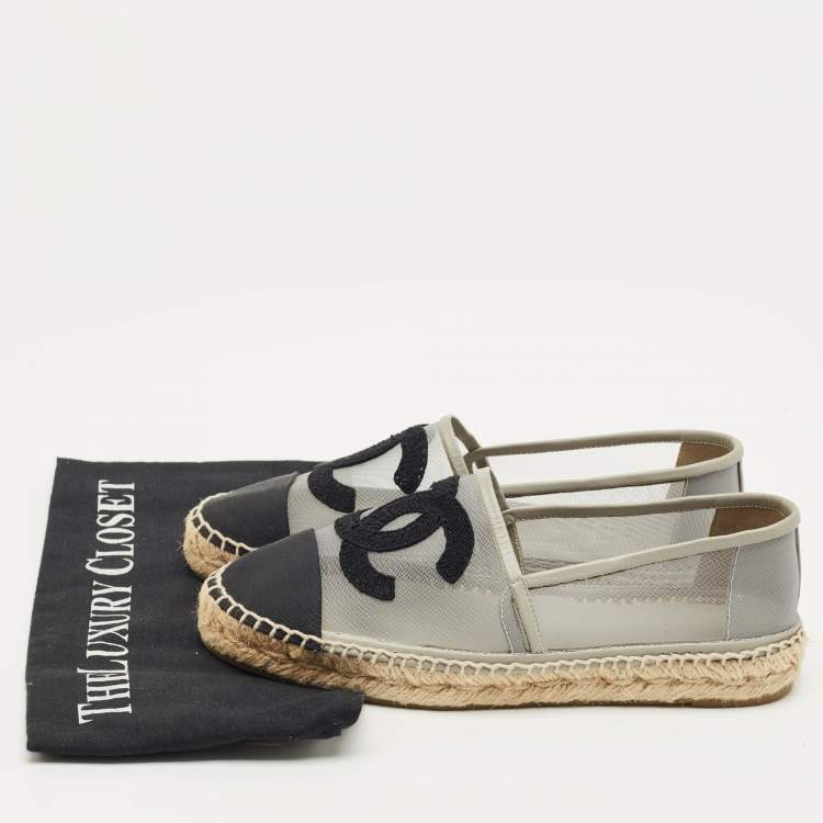 Pre Owned Chanel Black/Grey Canvas and Mesh CC Cap Toe Espadrille Flats Size 38