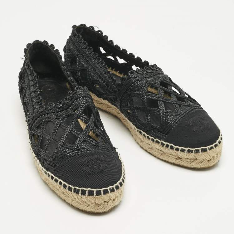 Pre Owned Chanel Black Canvas and Straw CC Espadrille Flats Size 38