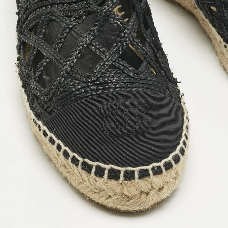 Pre Owned Chanel Black Canvas and Straw CC Espadrille Flats Size 38