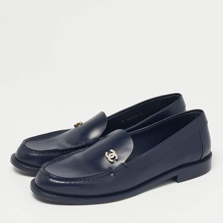 Pre Owned Chanel Navy Blue Leather CC Logo Slip On Loafers Size 38
