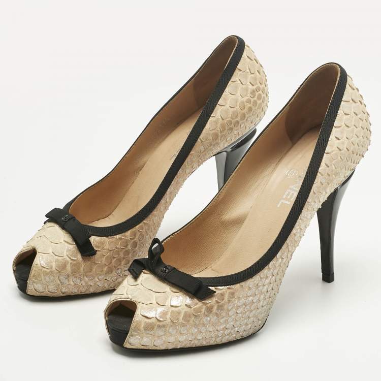 Pre Owned Chanel Metallic Black/Beige Python Leather Peep Toe Pumps Size 40
