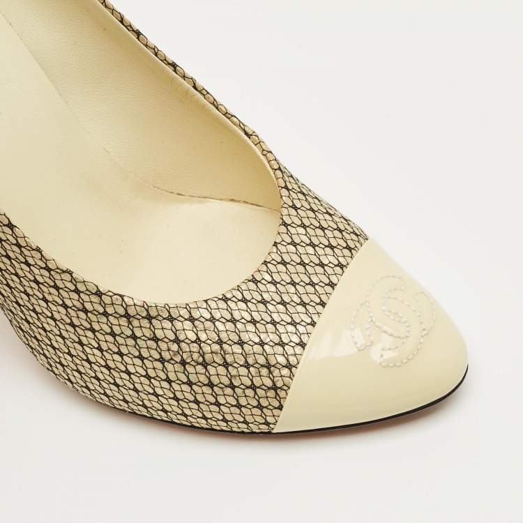 Pre Owned Chanel Beige Mesh and Patent Leather CC Cap Toe Pumps Size 37.5