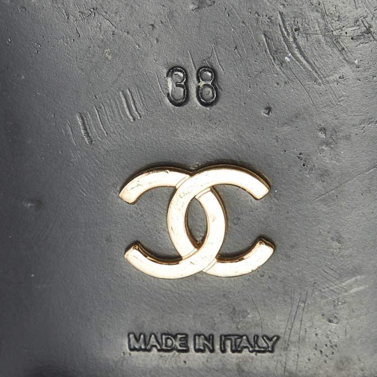 Pre Owned Chanel Black Leather Interlocking CC Logo Oxfords Size 38