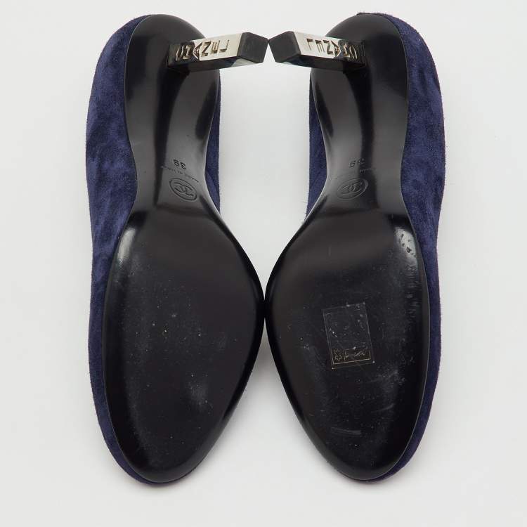 Pre Owned Chanel Navy Blue Suede Round Toe Logo Metal Heel Pumps Size 39
