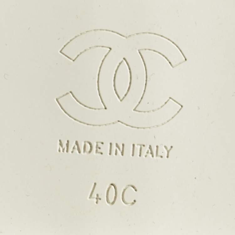 Pre Owned Chanel White Leather and Shearling Dad Slingback Sandals Size 40