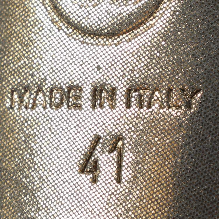 Pre Owned Chanel Beige/Black Leather CC Cap Toe Pumps Size 41