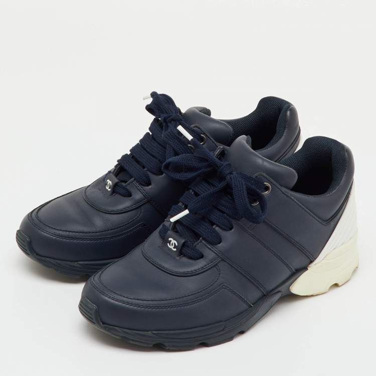 Pre Owned Chanel Navy Blue/White Leather CC Low Top Sneakers Size 36.5