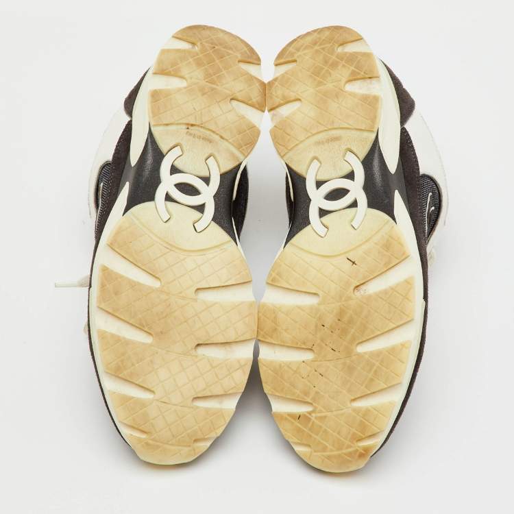 Pre Owned Chanel Black/Grey Fabric, Suede and Leather CC Low Top Sneakers Size 40.5